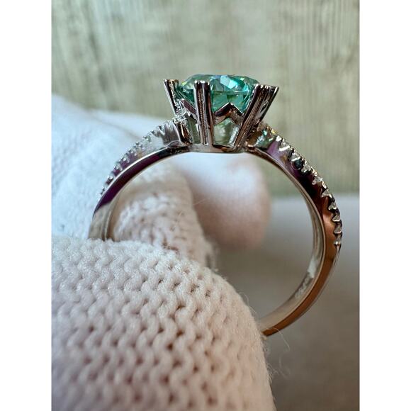 NEW 1ct Aquamarine Moissanite in AU750 -sz.8.25 - Picture 5 of 9